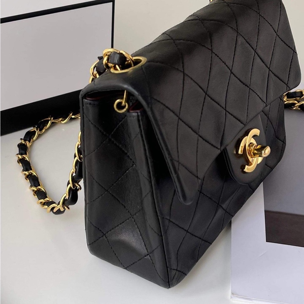Chanel Vintage Classic Flap Mini Square Black Lambskin Bag - Picture 6 of 9